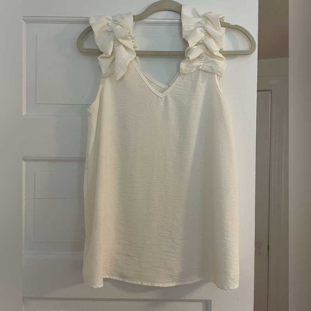 Ruffle sleeve Top